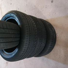 Teker 215/55/R17