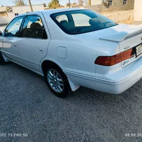 Toyota Camry 2000