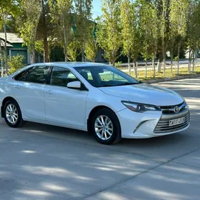 Toyota Camry 2015