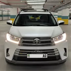 Toyota Highlander 2019