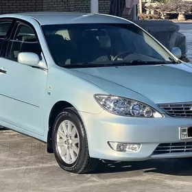 Toyota Camry 2004