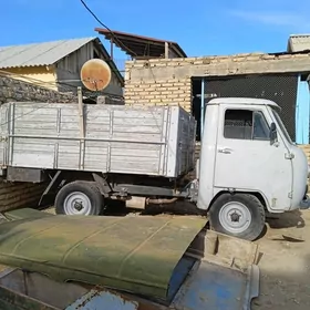 UAZ 452 1984