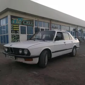 BMW 520 1985