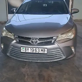 Toyota Camry 2016