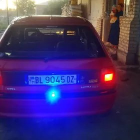 Opel Astra 1995