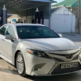 Toyota Camry 2018