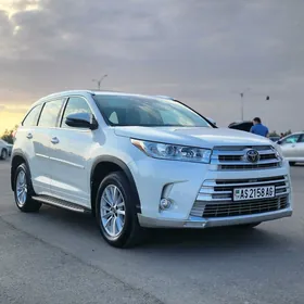 Toyota Highlander 2018