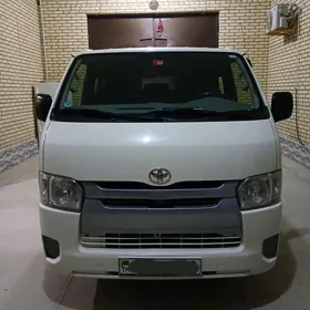 Toyota Hiace 2018