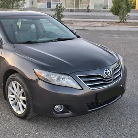 Toyota Camry 2010