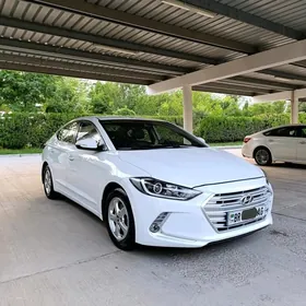 Hyundai Elantra 2018