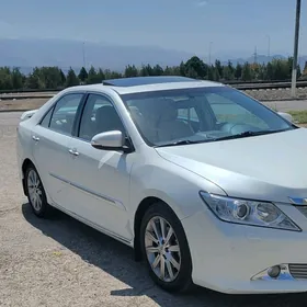 Toyota Camry 2013