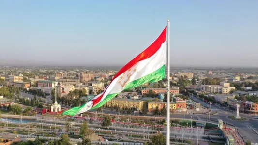 Serdar Berdimuhamedow Täjigistany Garaşsyzlyk güni mynasybetli gutlady