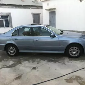 BMW E39 2003