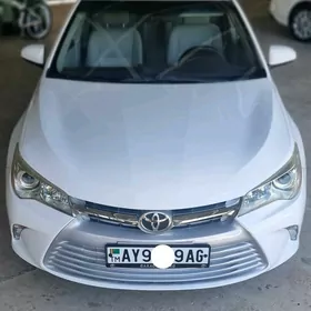 Toyota Camry 2015