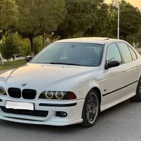 BMW E39 2001