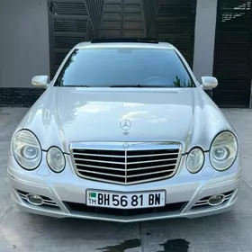 Mercedes-Benz E320 2003