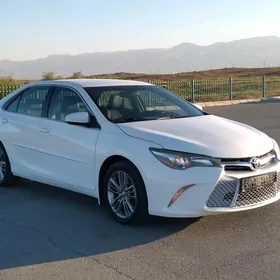 Toyota Camry 2015