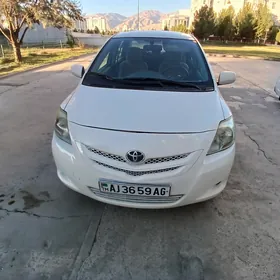 Toyota Yaris 2010