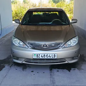 Toyota Camry 2004