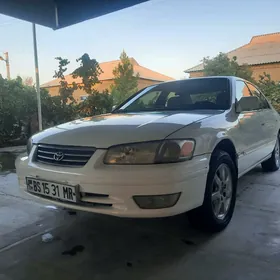 Toyota Camry 1999