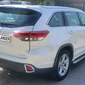 Toyota Highlander 2016