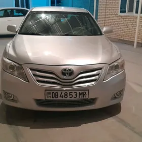 Toyota Camry 2010