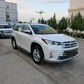 Toyota Highlander 2019