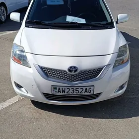 Toyota Yaris 2012