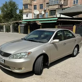 Toyota Camry 2005