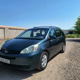 Toyota Sienna 2003