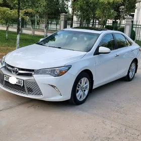 Toyota Camry 2017