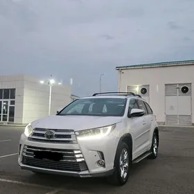 Toyota Highlander 2017