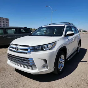 Toyota Highlander 2017