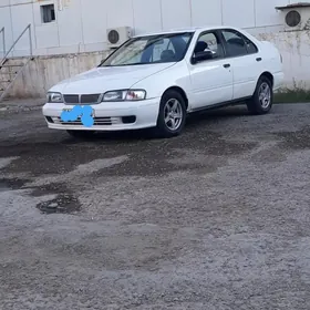 Nissan Sunny 1999