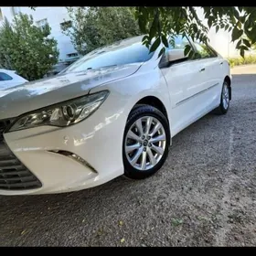 Toyota Camry 2017