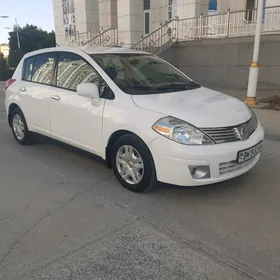 Nissan Versa 2010