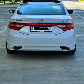 Hyundai Azera 2012