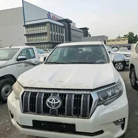 Toyota Land Cruiser Prado 2023