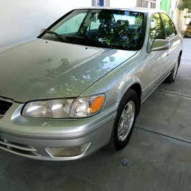 Toyota Camry 2000