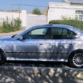 BMW E39 1999