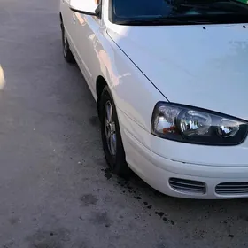 Hyundai Elantra 2001