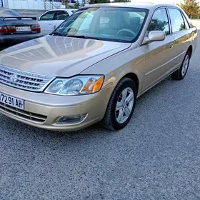 Toyota Avalon 2001