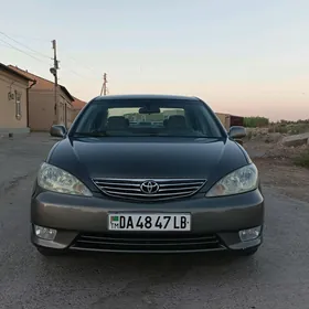 Toyota Camry 2004