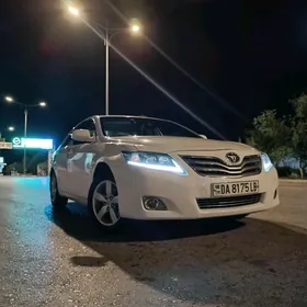 Toyota Camry 2011