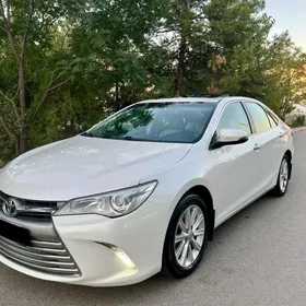 Toyota Camry 2016