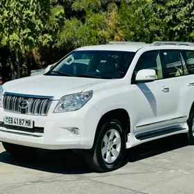 Toyota Land Cruiser Prado 2011