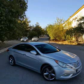 Hyundai Sonata 2011