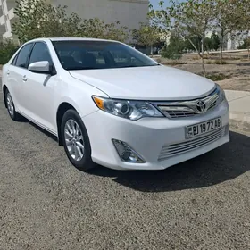 Toyota Camry 2012