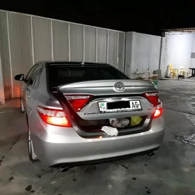 Toyota Camry 2015