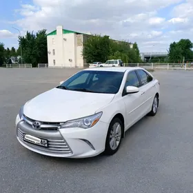 Toyota Camry 2015